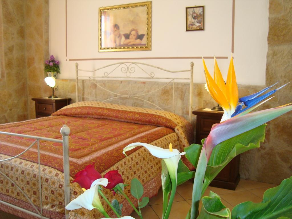 Bed and Breakfast La Ninfea Вальдериче Номер фото